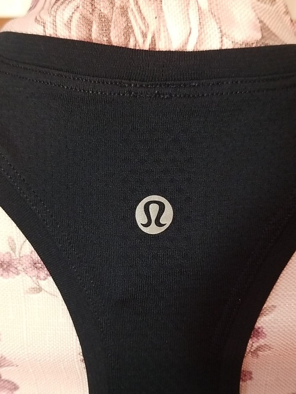 Lulumon Black Tank Top - Picture 4 of 5
